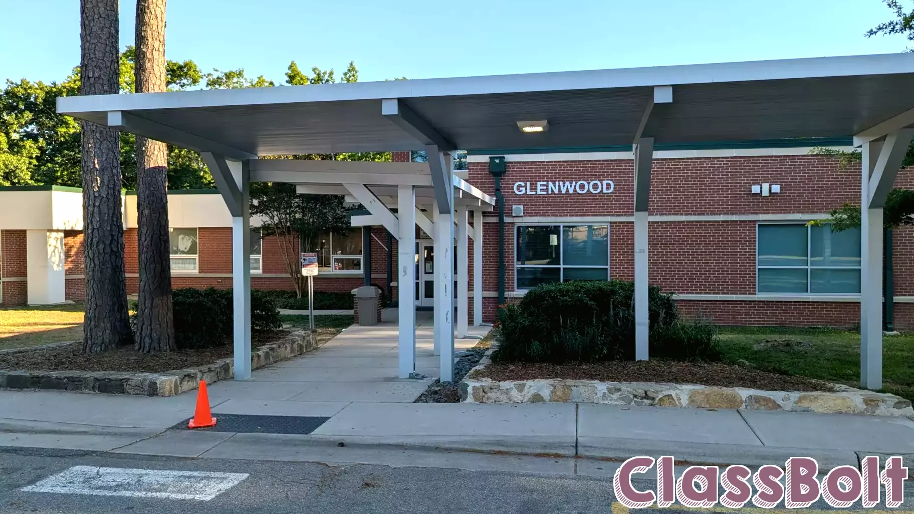 CHCCS Board of Education Votes to Close Glenwood Elementary School, Protect Magnet Programs