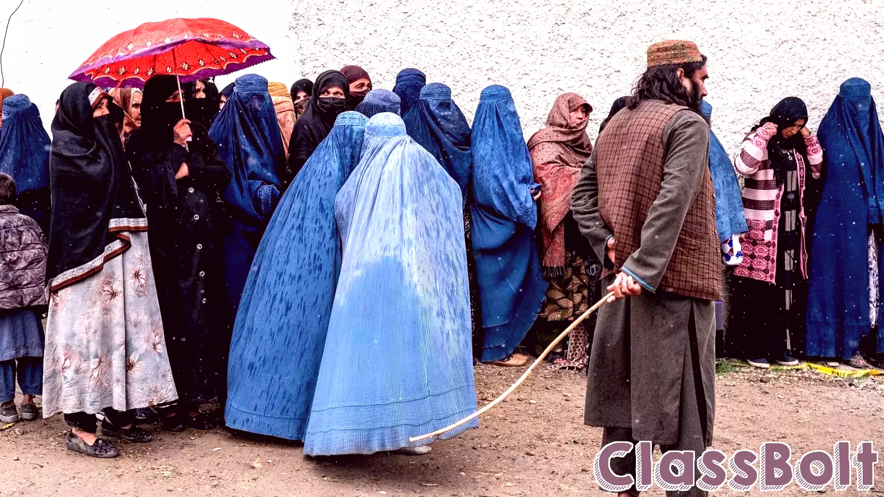 Internet Ban in Northern Afghanistan Poses Risks to Women's Education and Rights