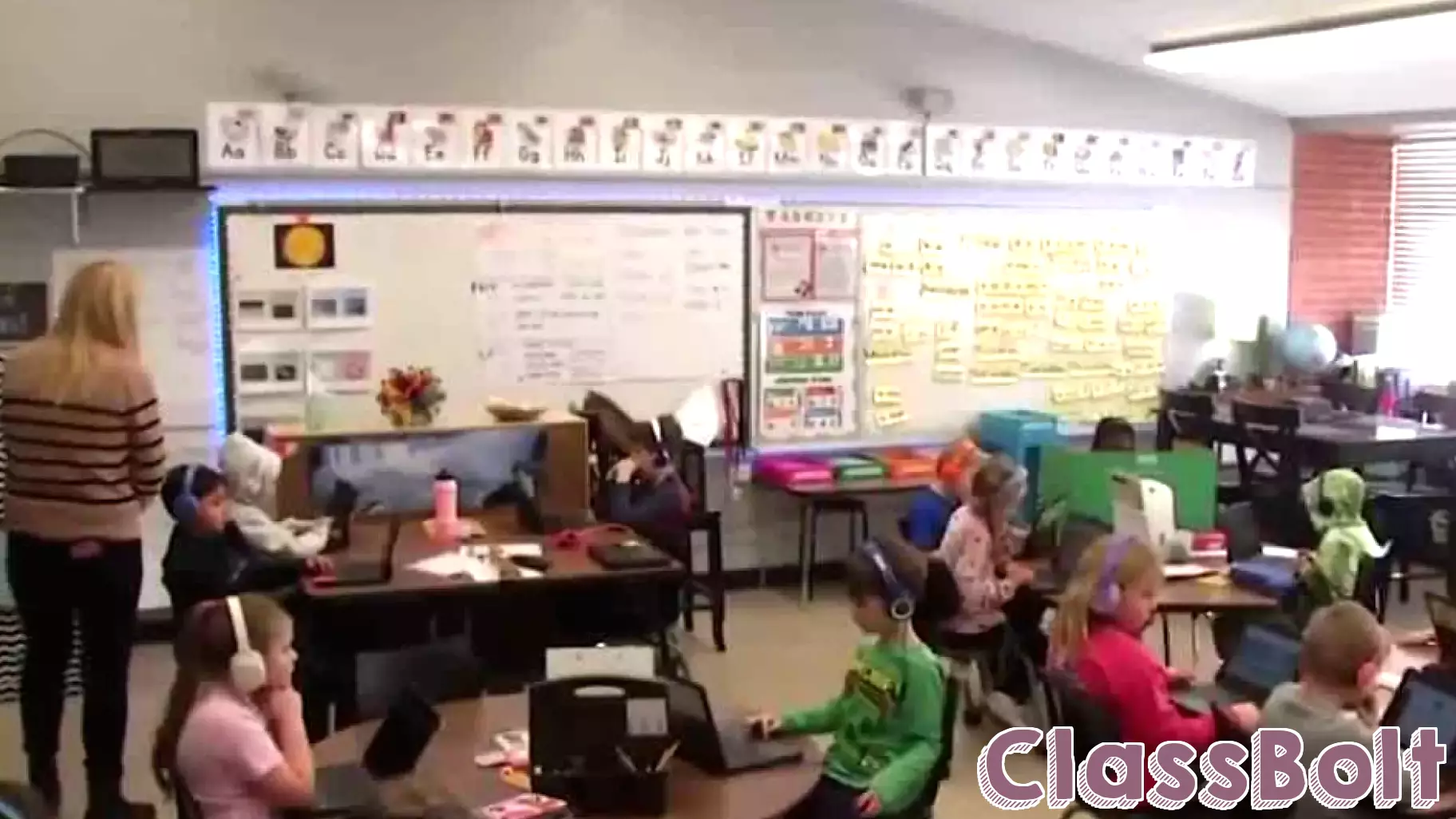 Iowa schools near fully staffed as more choose teaching