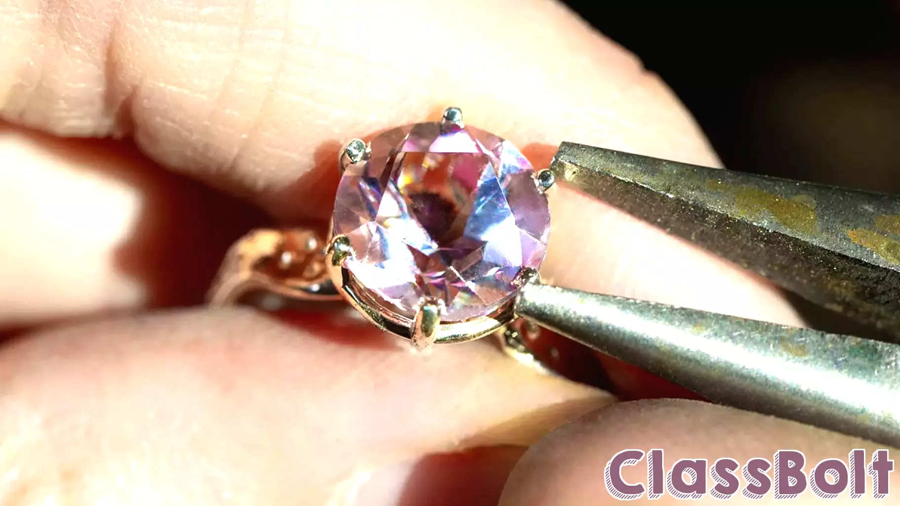 Jewelers Mutual Allocates $10M to Bench-Jeweler Education