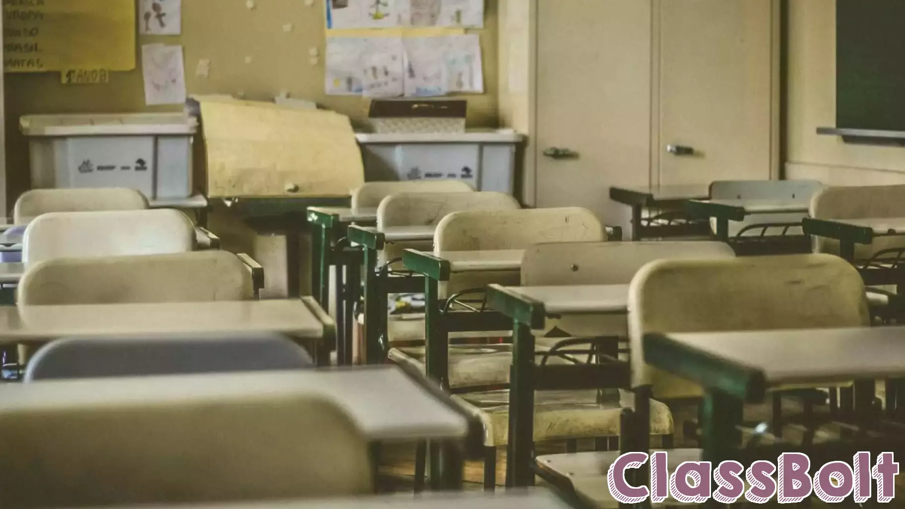 North Carolina Adults Rate Public Schools Poorly, Hesitant to Promote Teaching Careers