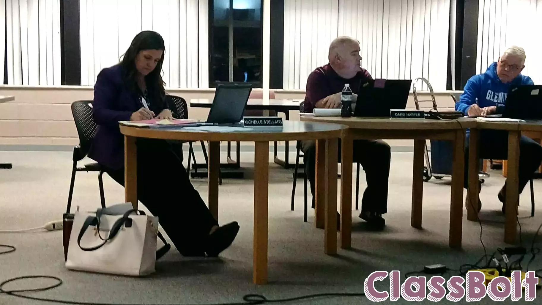 Roane County Board of Education approves personnel changes, future transfers