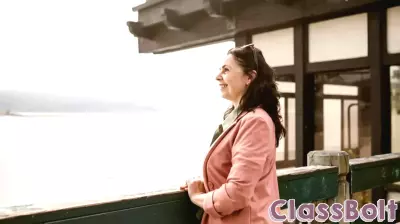 Comprehensive Strategy Advocates for Education and Support on Menopause