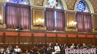 Connecticut Lawmakers Approve Comprehensive Education Legislation