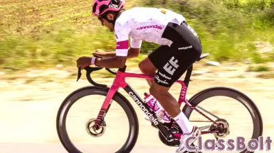 Richard Carapaz Named General Classification Leader for the Giro d'Italia