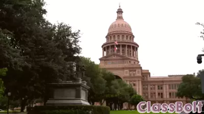 Texas should establish three-year bachelor's degree options, Gov. Greg Abbott says